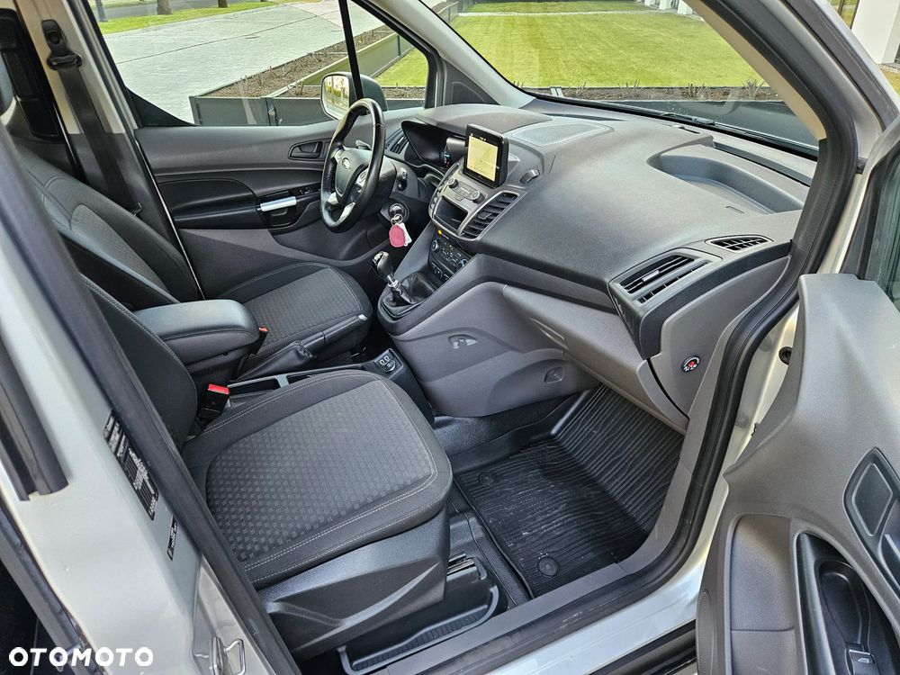Ford Tourneo Connect - 11