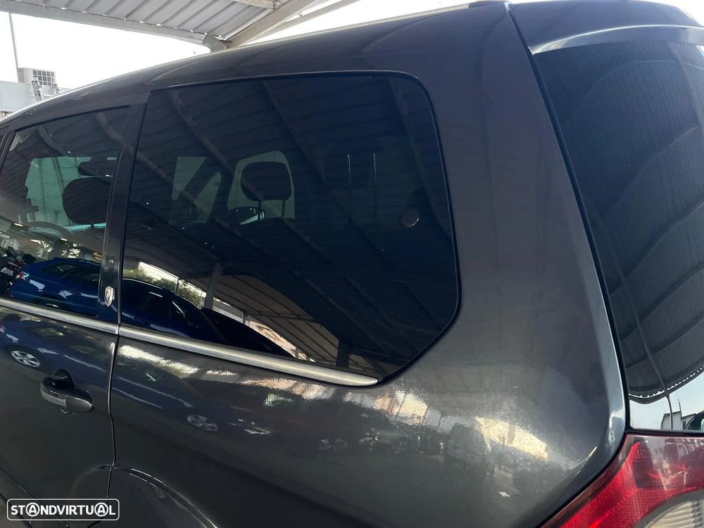 Ford Galaxy 2.0 TDCi Titanium - 33