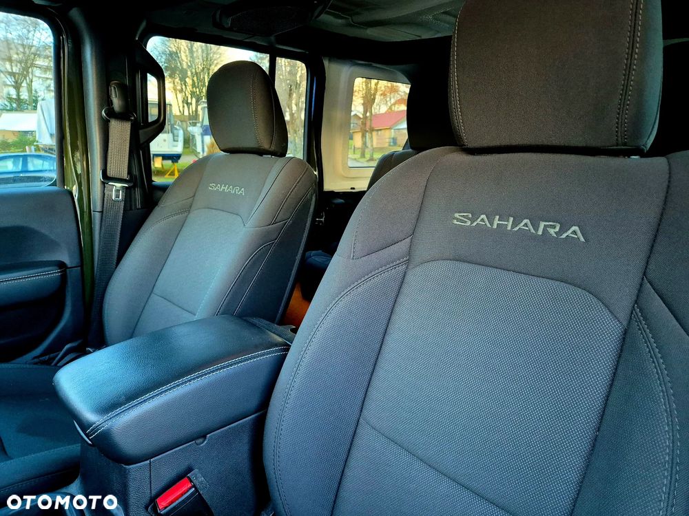 Jeep Wrangler Unlimited GME 2.0 Turbo Sahara - 11