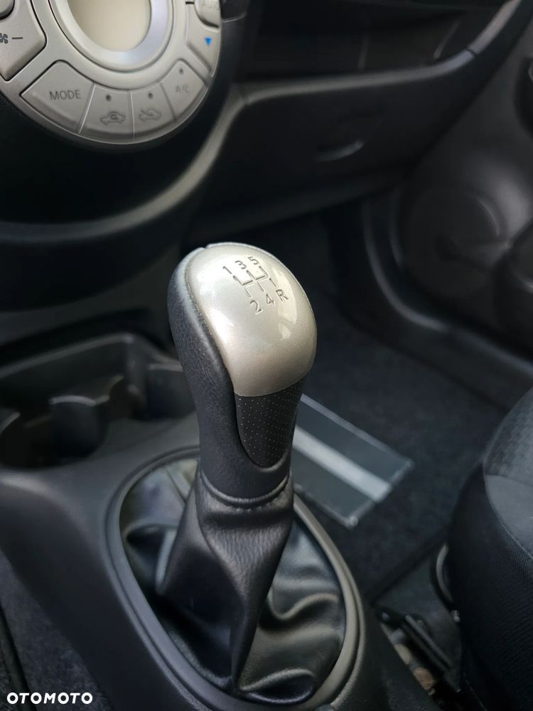 Nissan Micra - 18