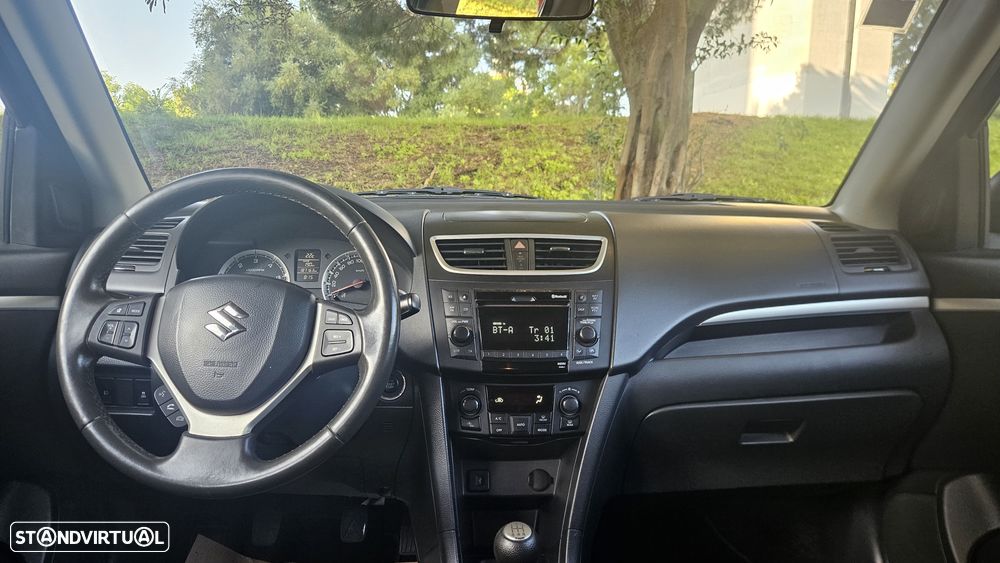 Suzuki Swift 1.3 DDiS Comfort - 4
