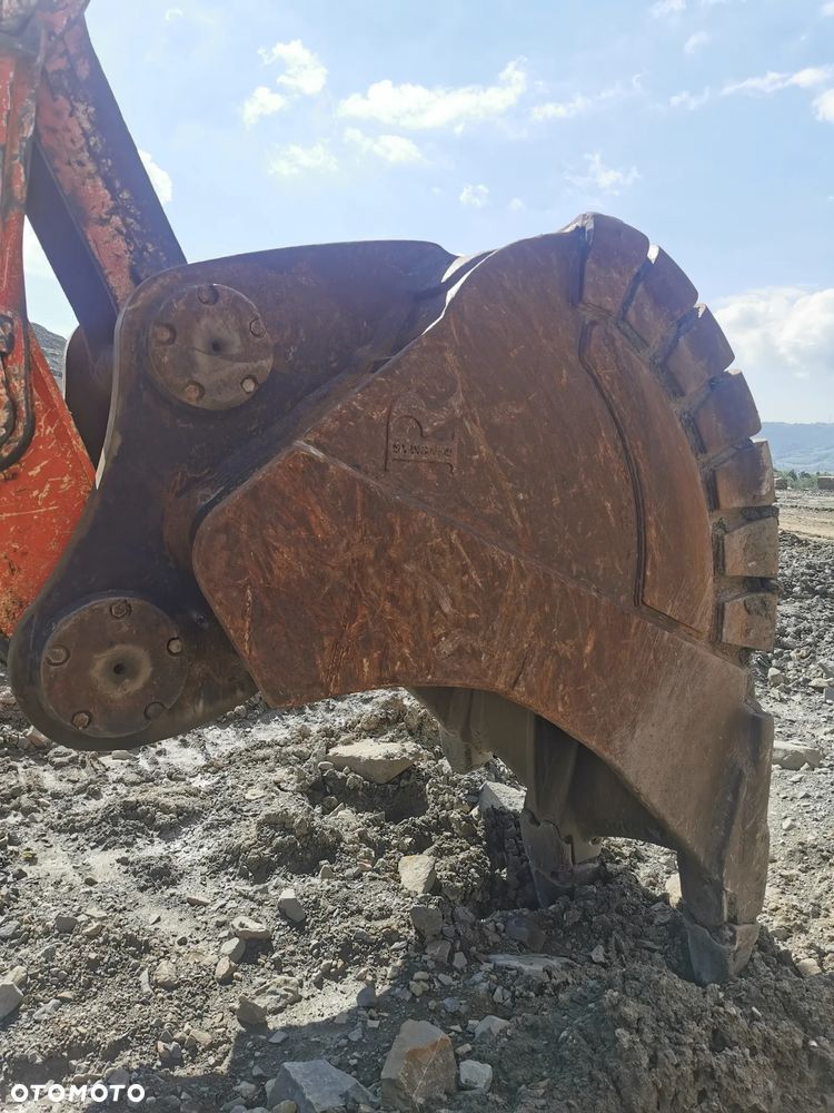 Hitachi ZX1200 - 13