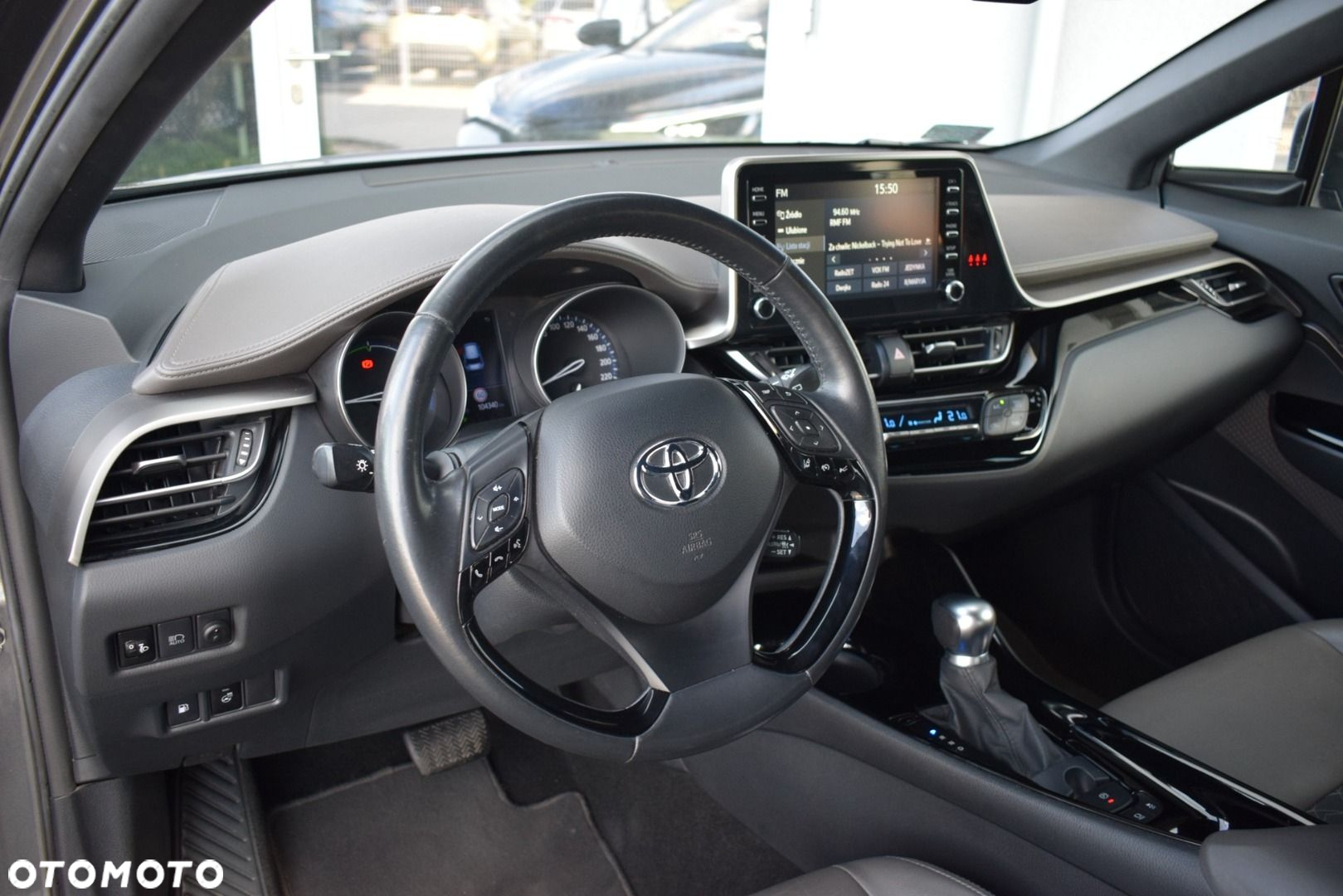 Toyota C-HR 2.0 Hybrid Executive - 12