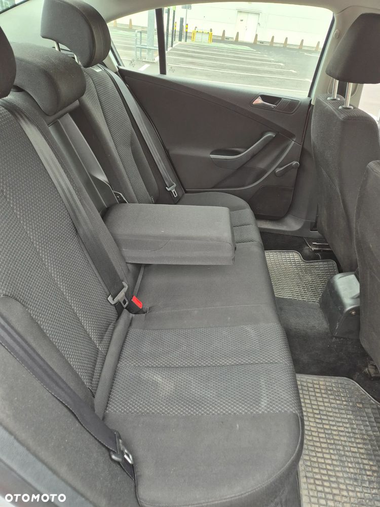 Volkswagen Passat 1.8 TSI Comfortline - 19