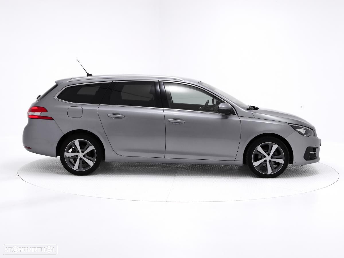 Peugeot 308 SW 1.2 PureTech Allure - 2