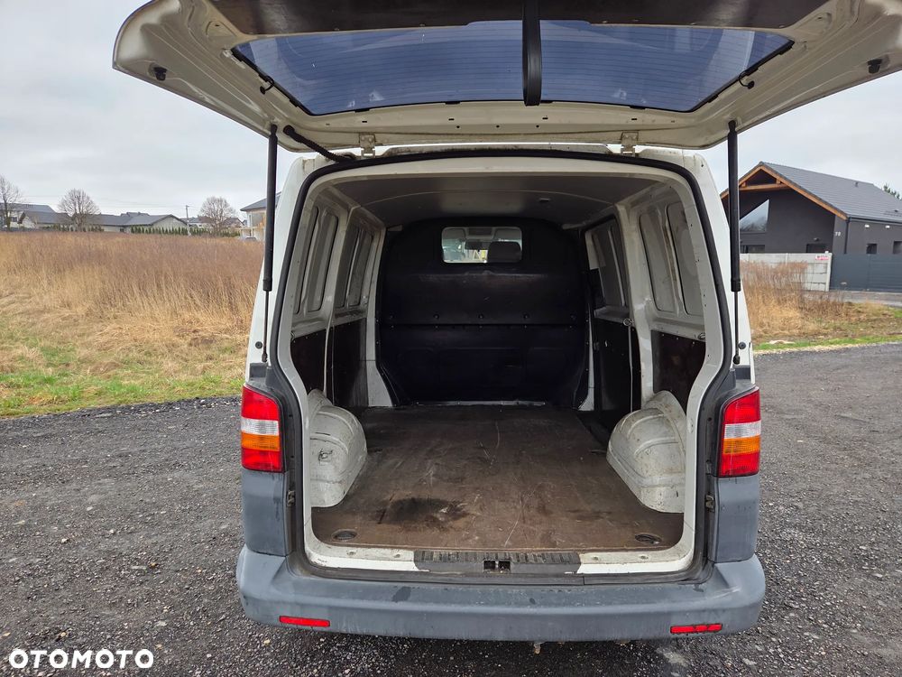 Volkswagen Transporter - 9