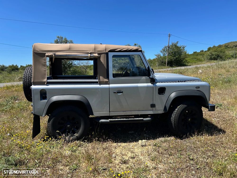 Land Rover Defender 90 2.4 CRD S - 14