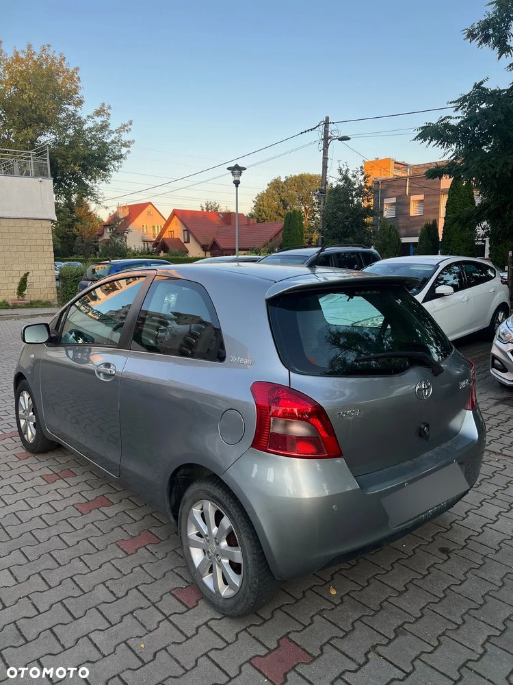 Toyota Yaris - 3