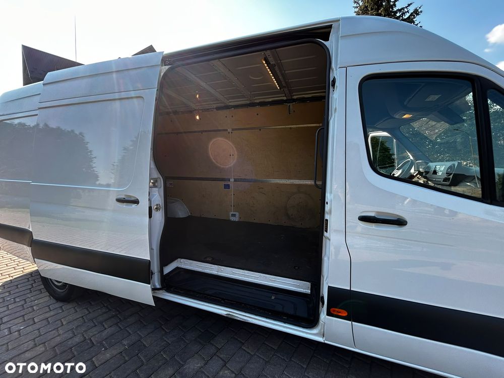 Mercedes-Benz Sprinter - 7