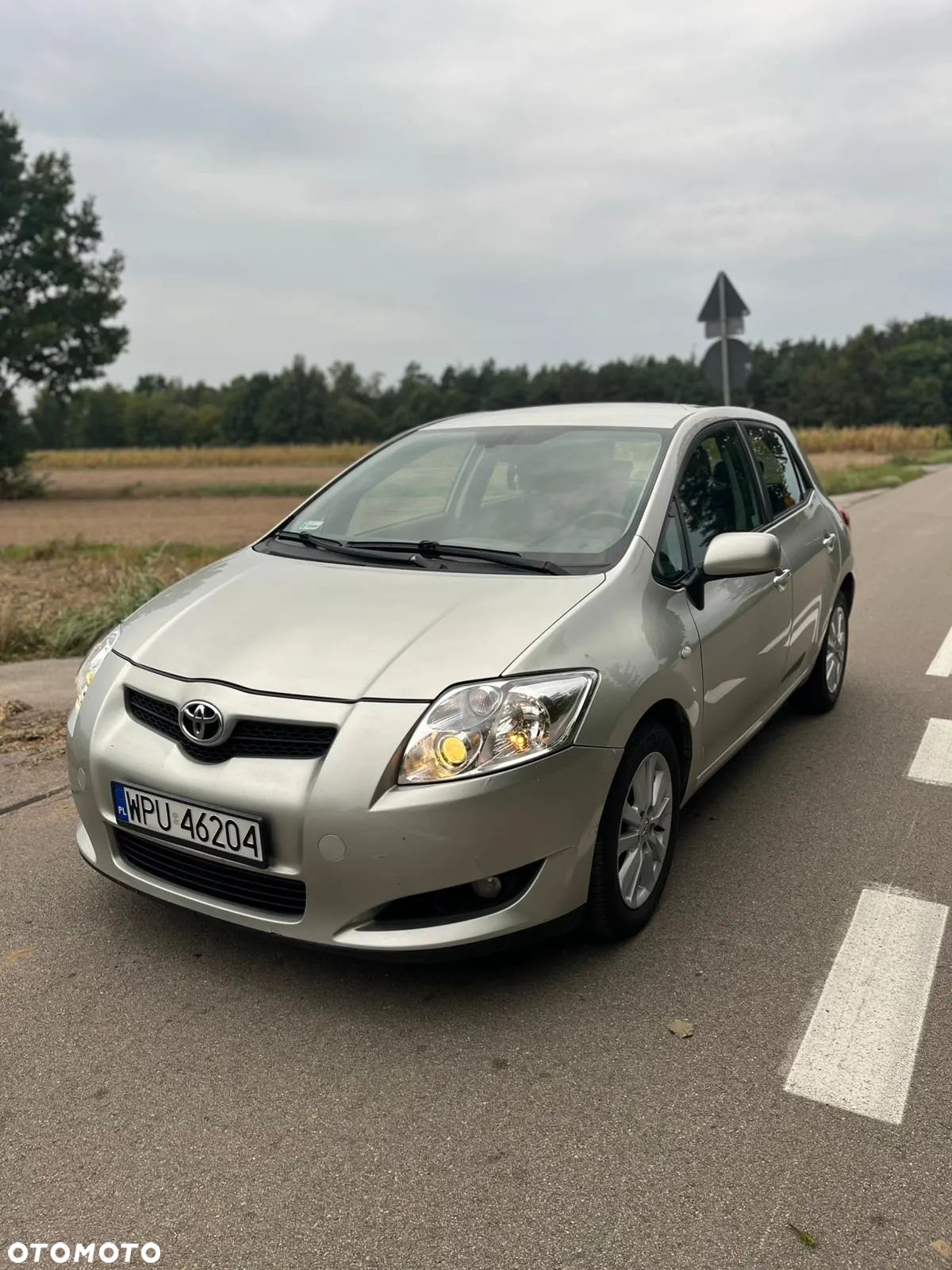 Toyota Auris 1.6 VVT-i Premium - 1