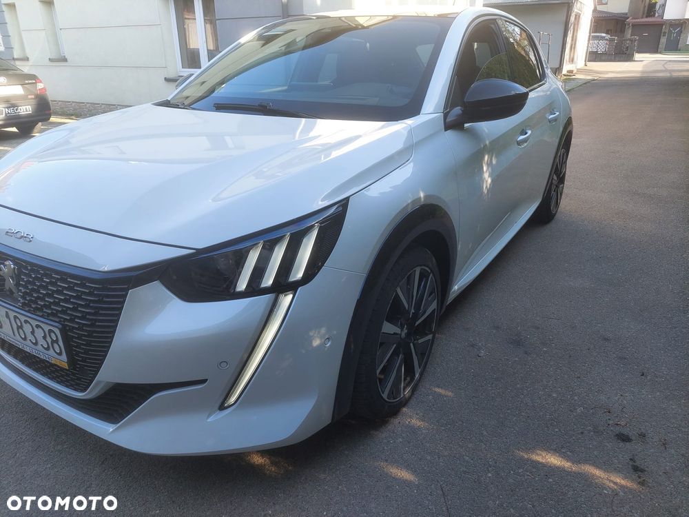 Peugeot 208 - 9