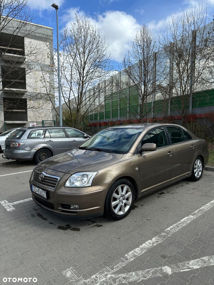 Toyota Avensis 2.0 VVT-i Sol - 3