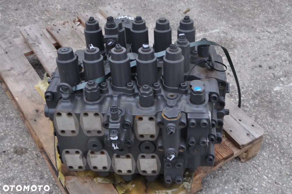 Rozdzielacz Hydrauliczny Volvo EC 700 Nowy 14880006 - 3