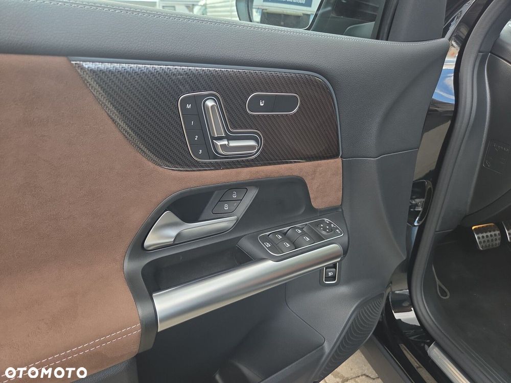 Mercedes-Benz GLA 200 AMG Line - 15