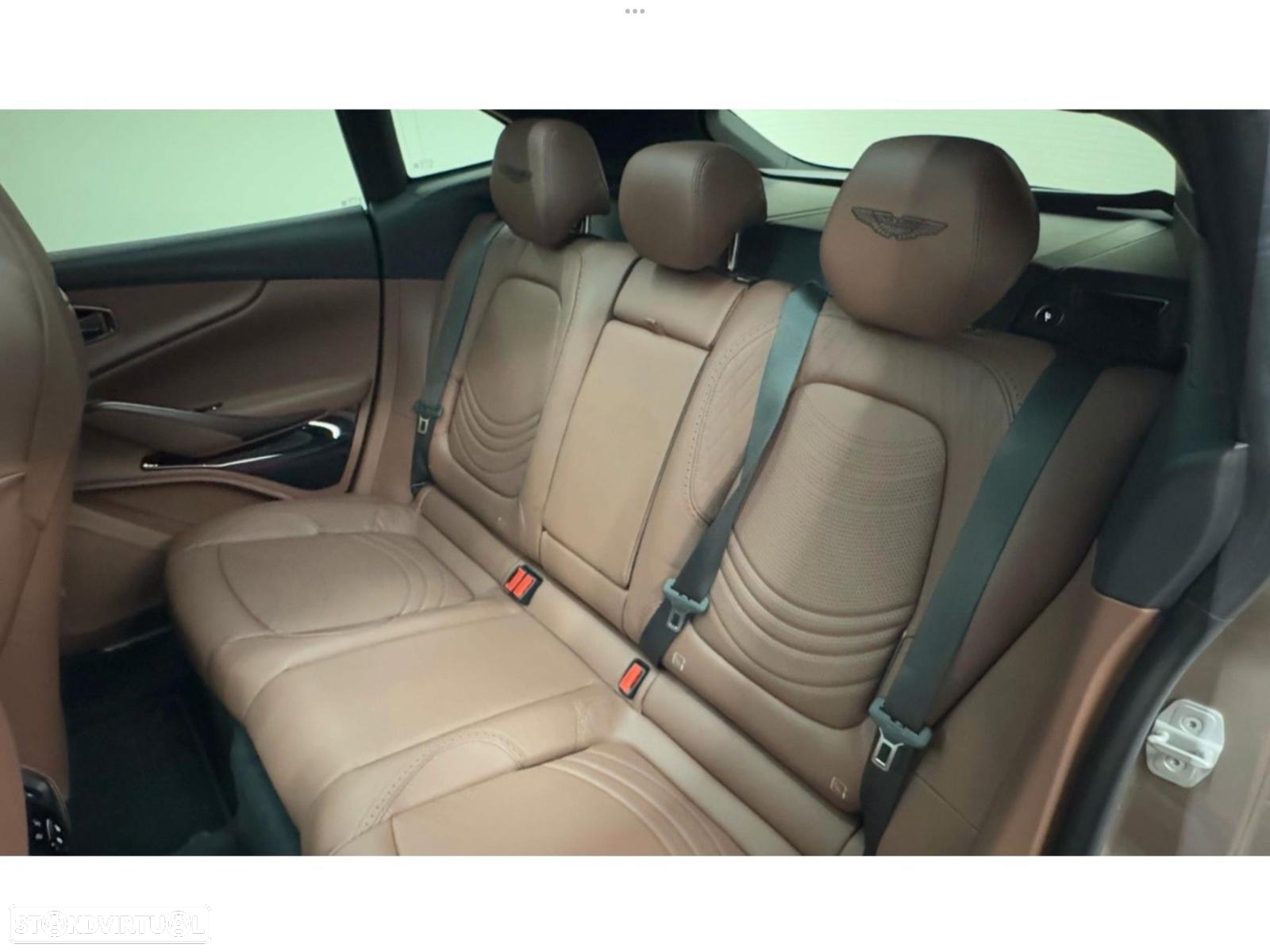 Aston Martin DBX Standard - 8