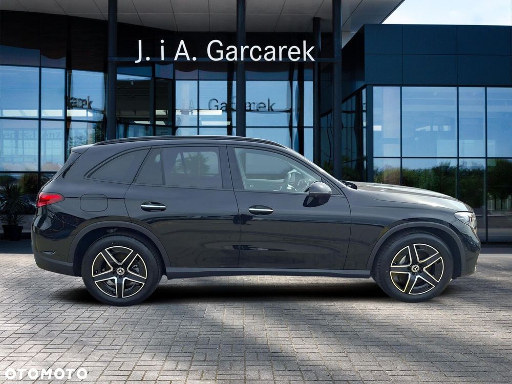 Mercedes-Benz GLC - 7