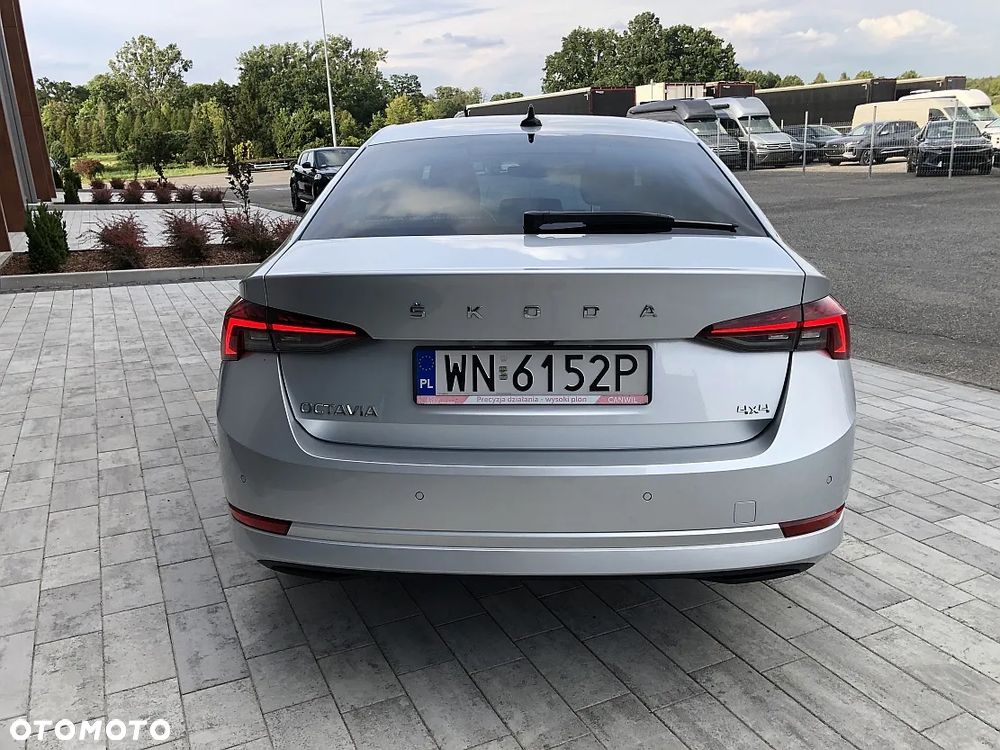 Skoda Octavia 2.0 TSI 4x4 Style DSG - 4