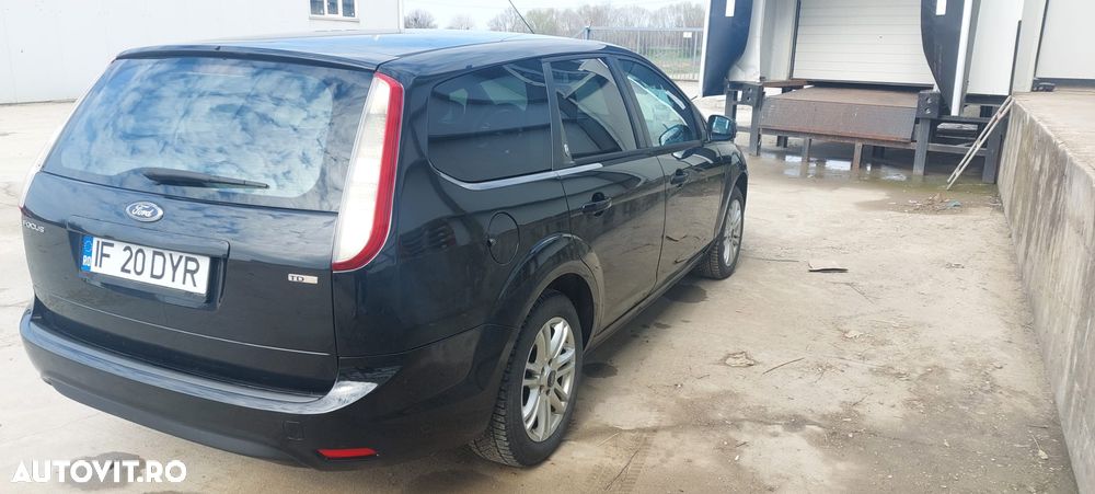 Ford Focus 1.6 TDCI Ghia - 3