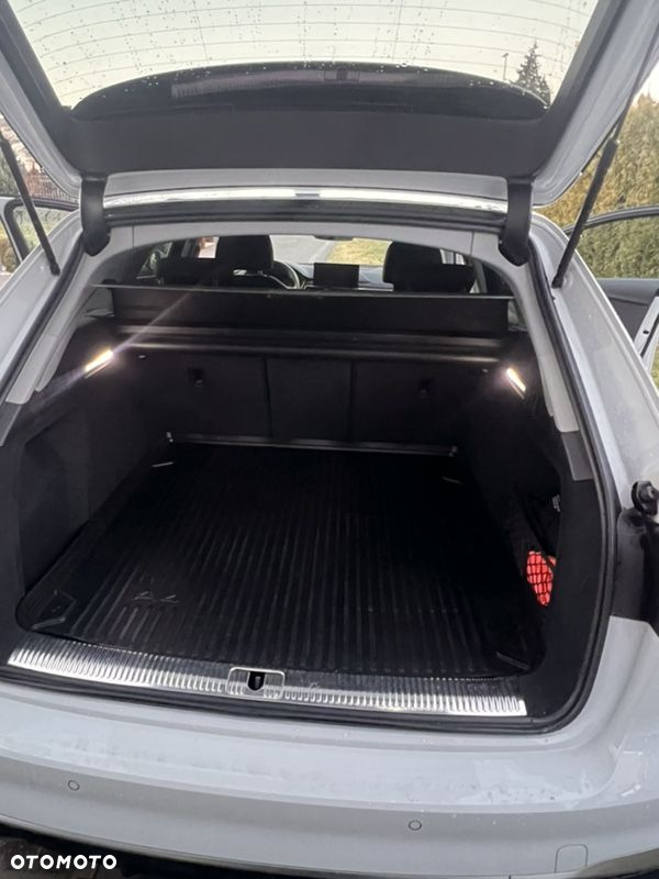 Audi A4 Avant 40 TDI S tronic S line - 30