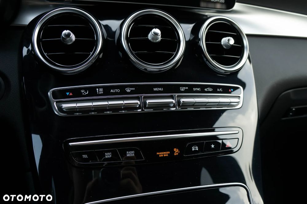 Mercedes-Benz GLC 200 4-Matic - 23