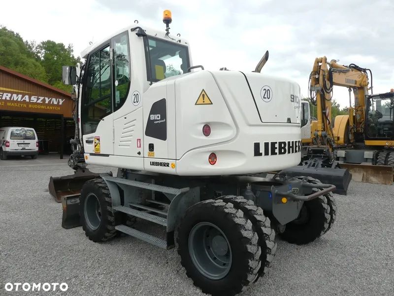 Liebherr A910 Compact / sprowadzona / ładny stan / - 5