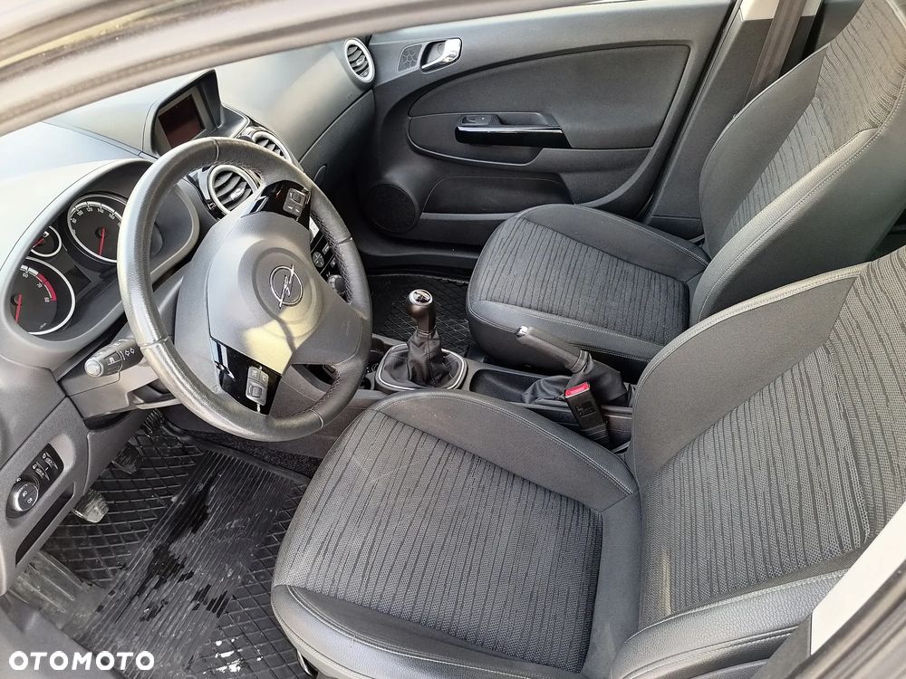 Opel Corsa 1.4 16V Energy - 8