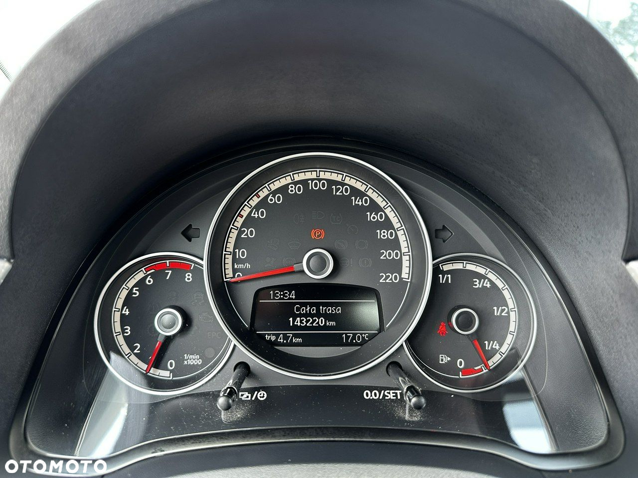 Volkswagen up! TSI high - 17