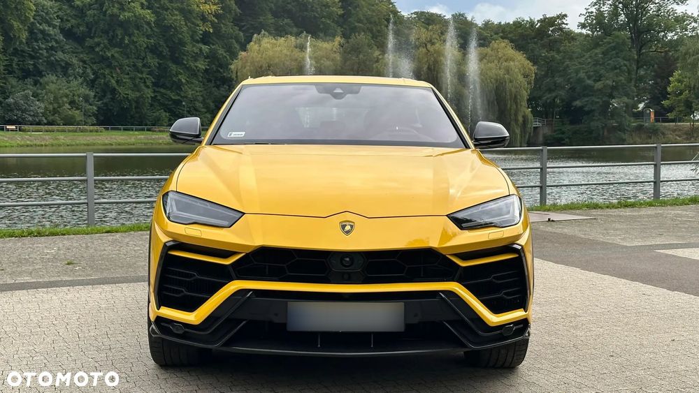 Lamborghini Urus - 11
