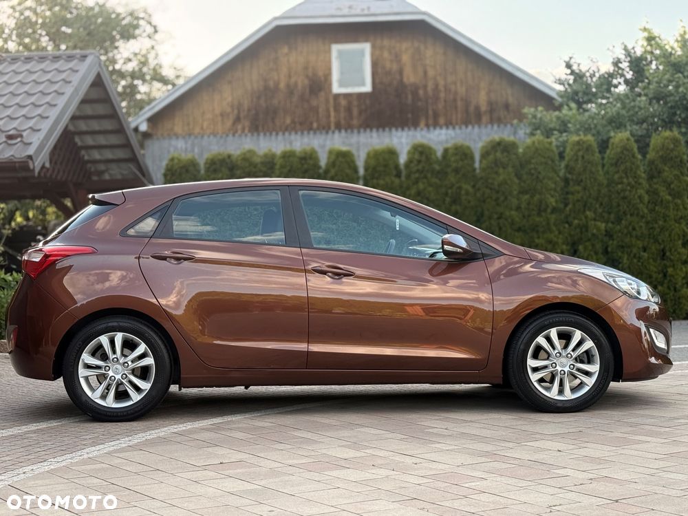 Hyundai i30 1.4 Base - 9