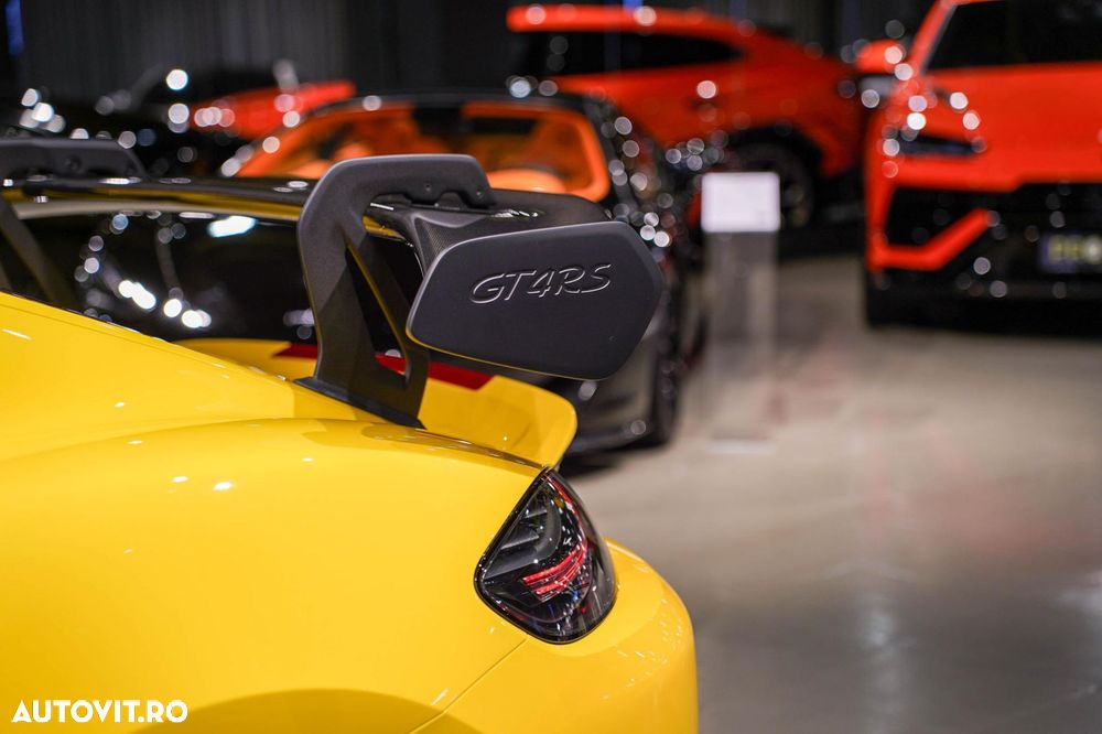 Porsche Cayman 718 GT4 RS - 23
