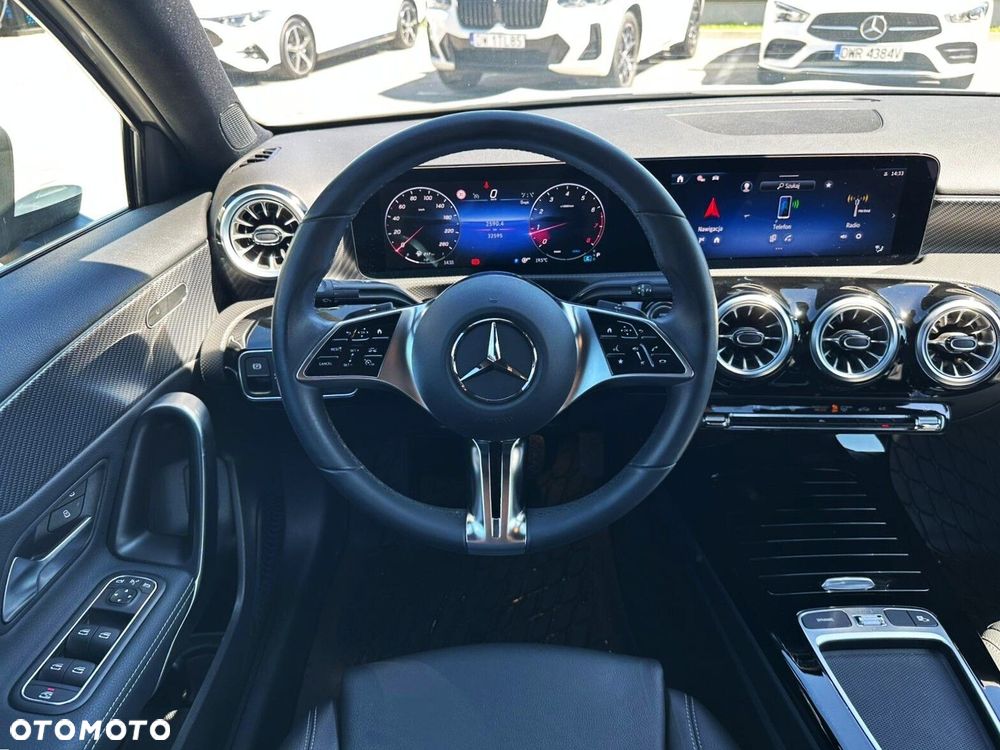 Mercedes-Benz Klasa A 220 4-Matic AMG Line 8G-DCT - 9