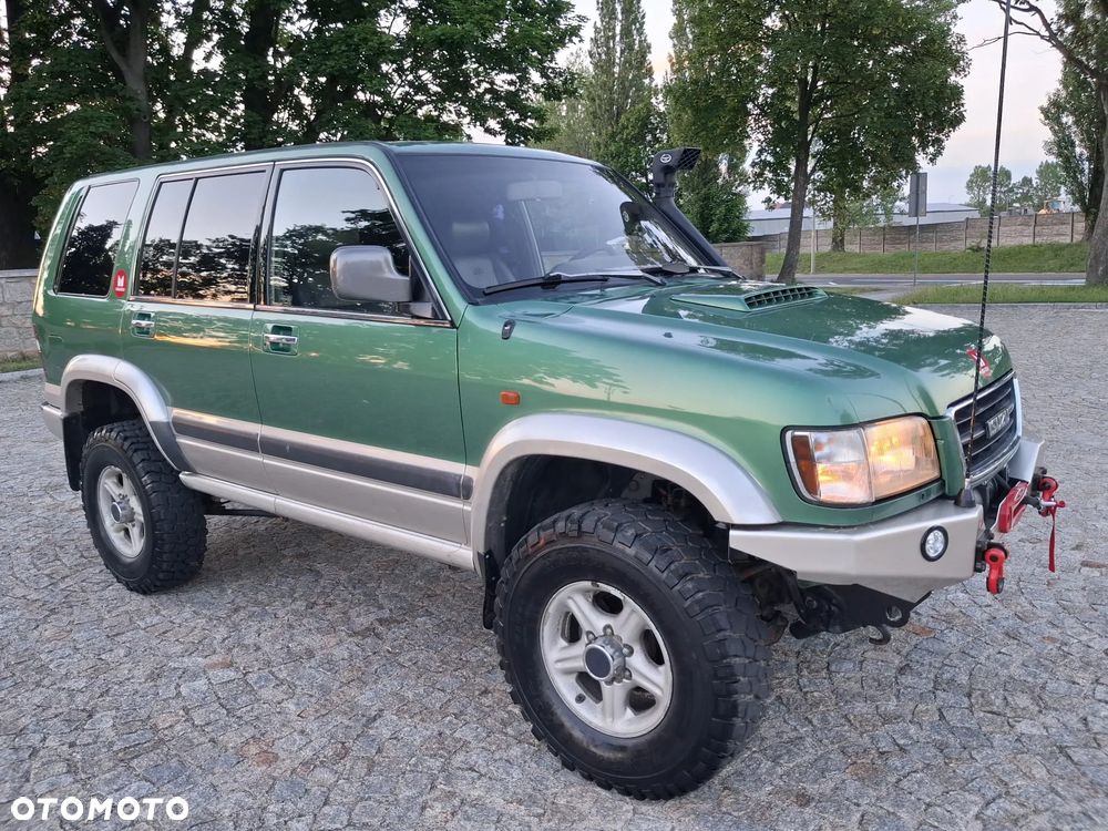 Isuzu Trooper - 12