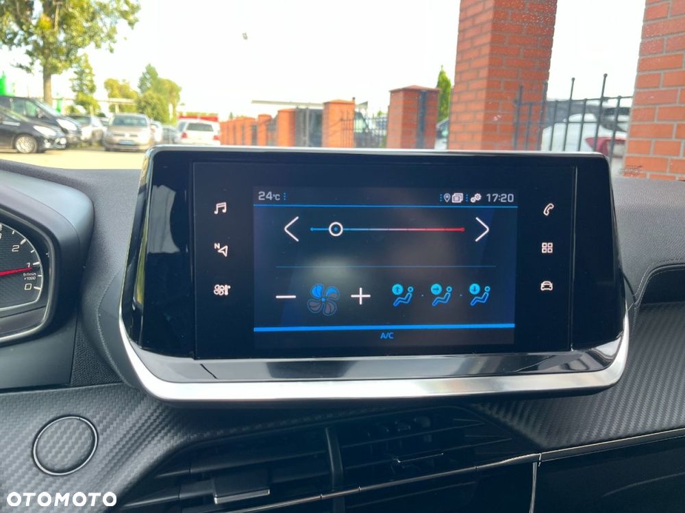 Peugeot 208 1.5 BlueHDi Signature S&S - 12