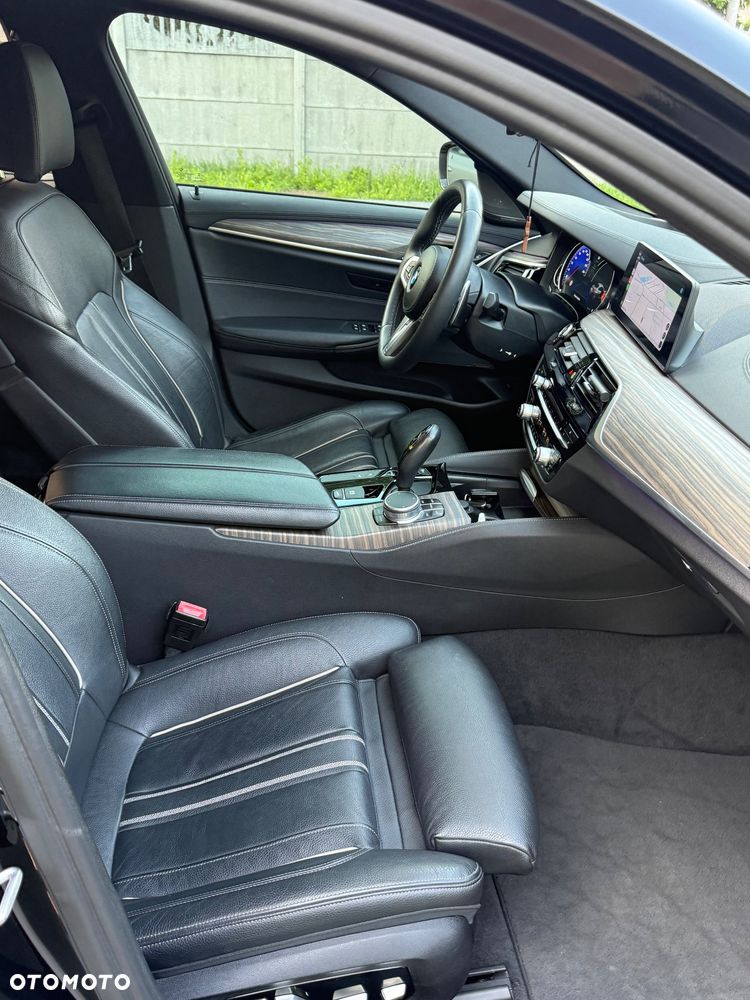 BMW Seria 5 540i xDrive M Sport sport - 21