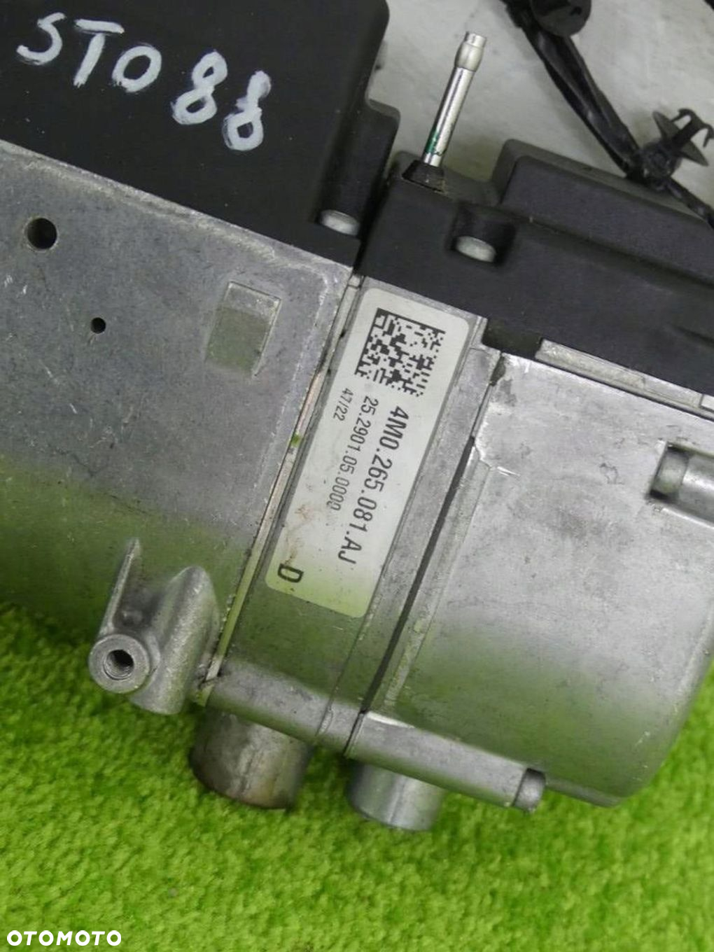 Webasto EBERSPACHER HYDRONIC II-5F D5S-F DIESEL AUDI Q7 4M - 2