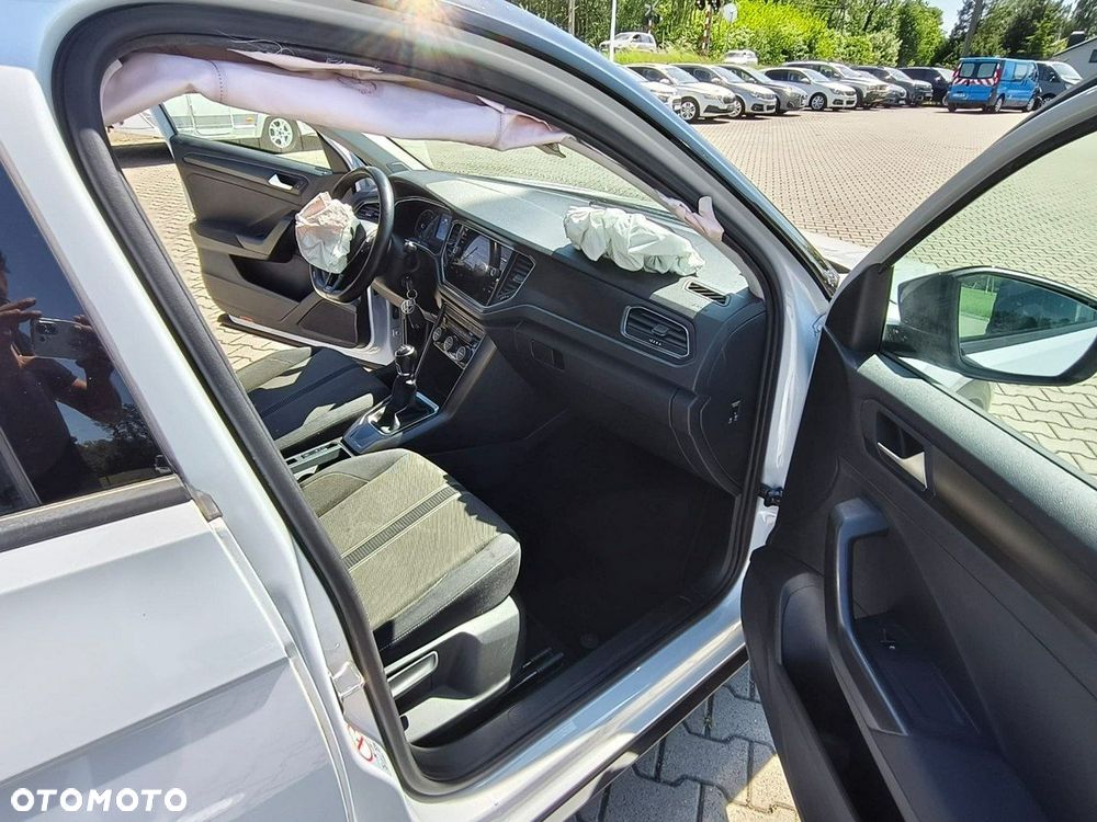 Volkswagen T-Roc - 14