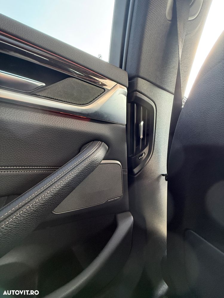 BMW Seria 5 520d AT - 12