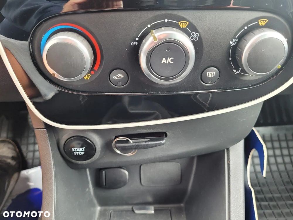Renault Clio 1.5 dCi Energy Alize - 11