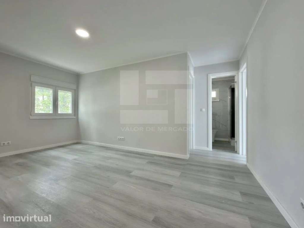 APARTAMENTO T3 RECUPERADO - LARANJEIRO - Grande imagem: 2/19