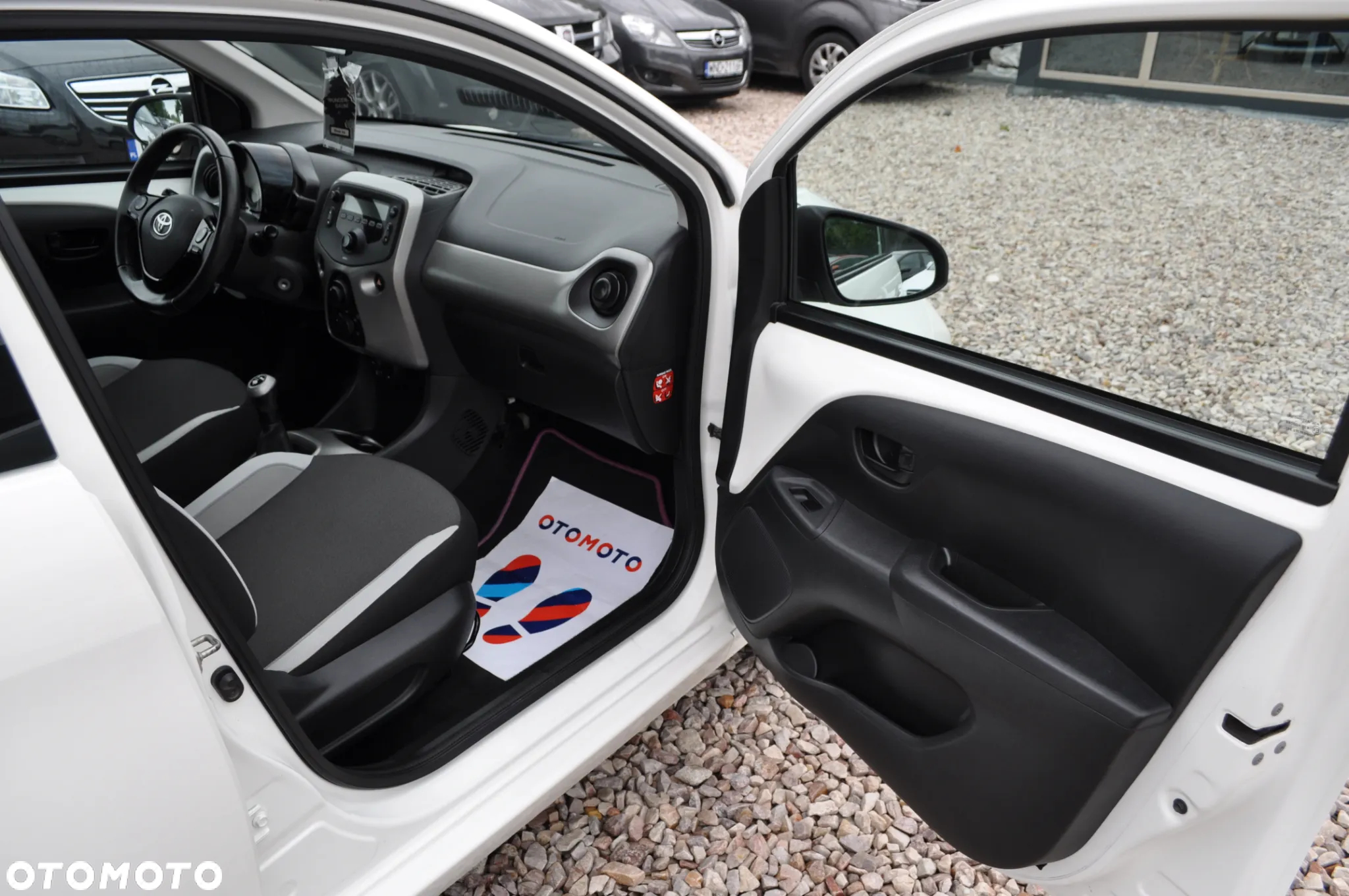 Toyota Aygo - 14