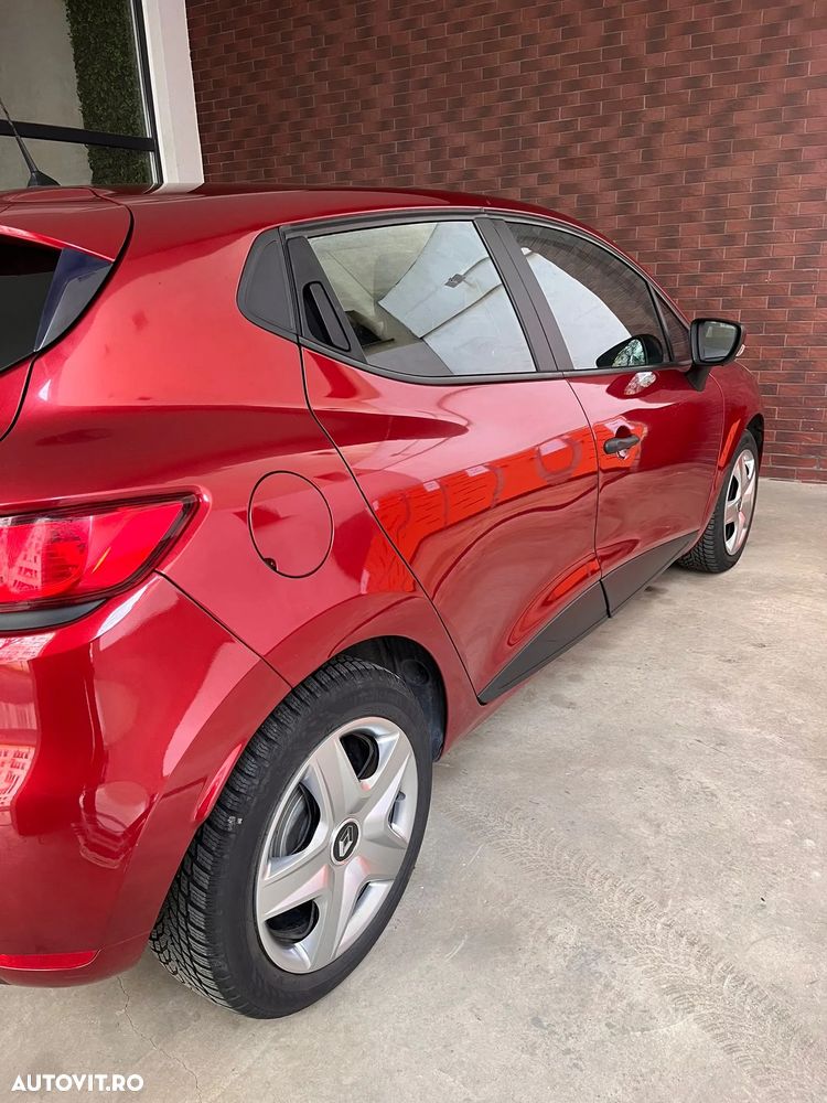 Renault Clio - 8
