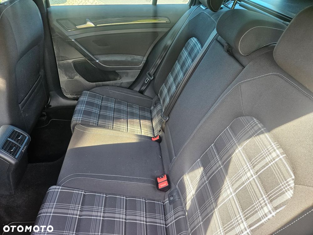 Volkswagen Golf Variant GTD (BlueMotion Technology) DSG - 18