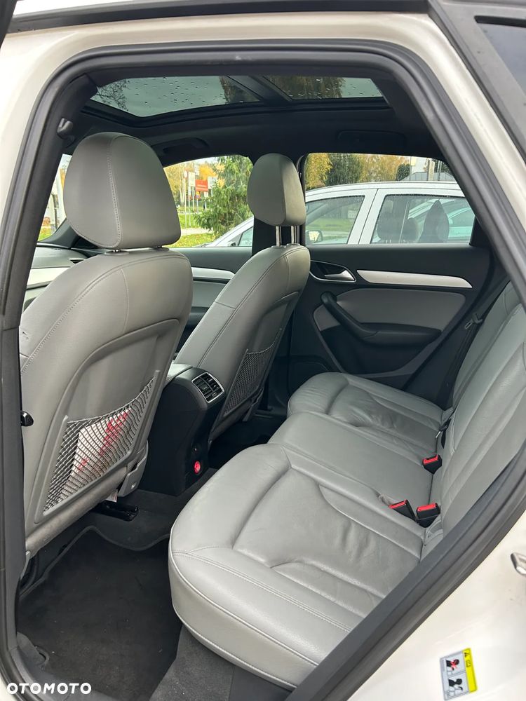 Audi Q3 2.0 TFSI Quattro S tronic design - 12