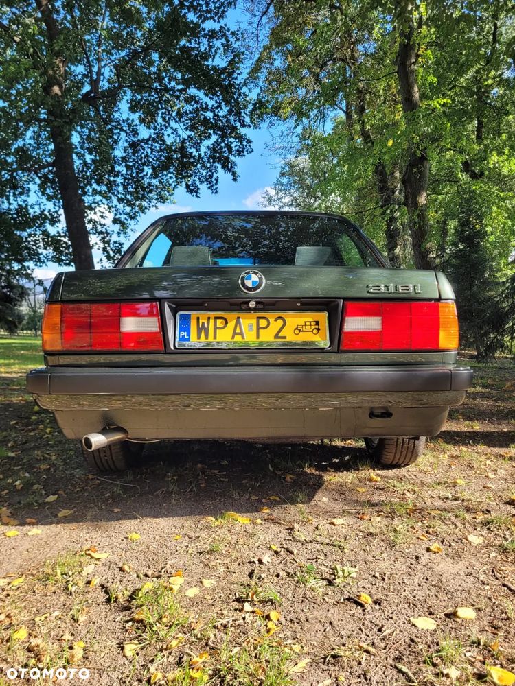 BMW Seria 3 318i - 6