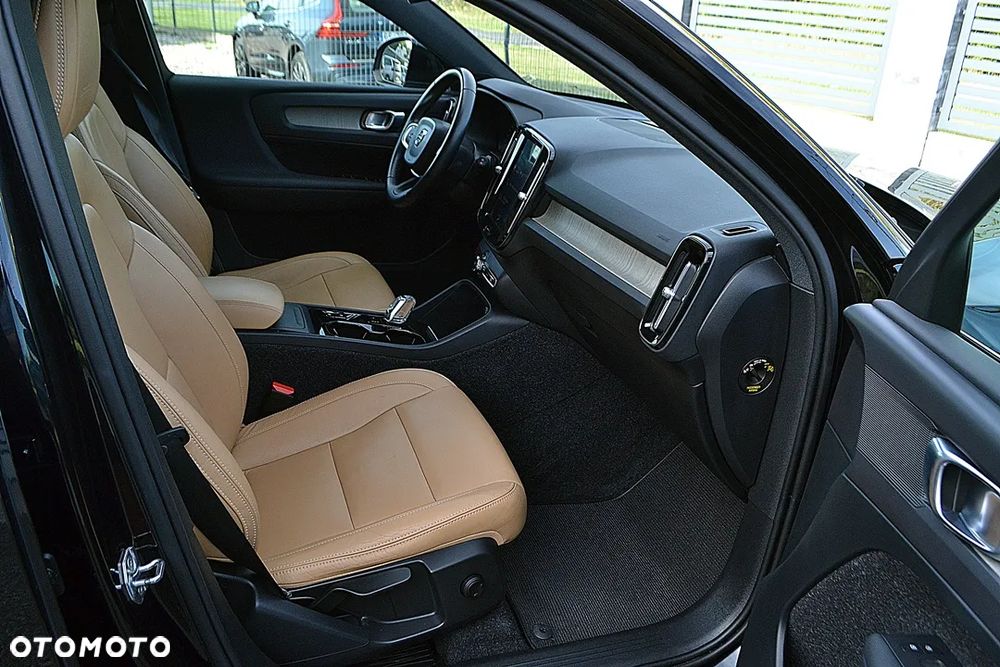 Volvo XC 40 D3 SCR AWD Inscription - 17