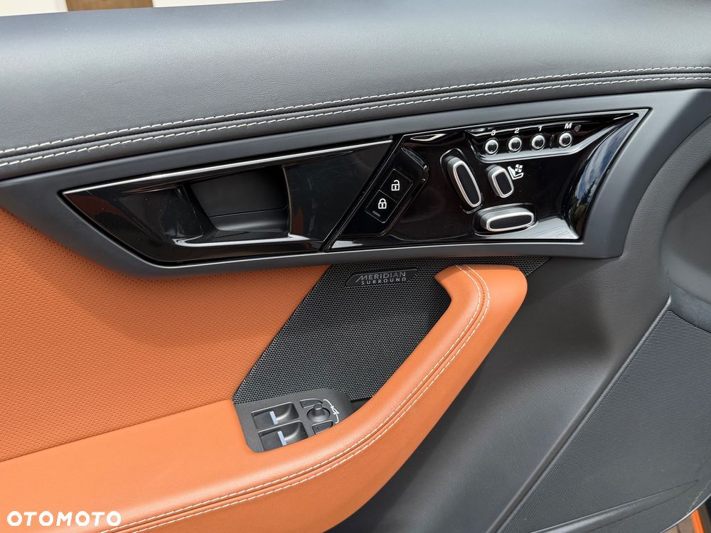 Jaguar F-Type P450 AWD R-Dynamic - 19
