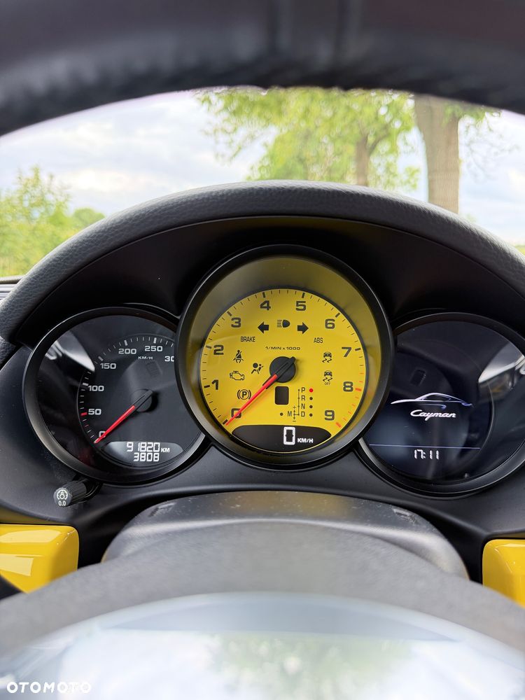 Porsche Cayman PDK - 16