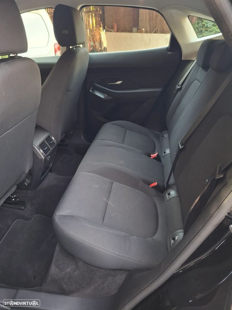 Jaguar E-Pace 2.0 i4D - 6