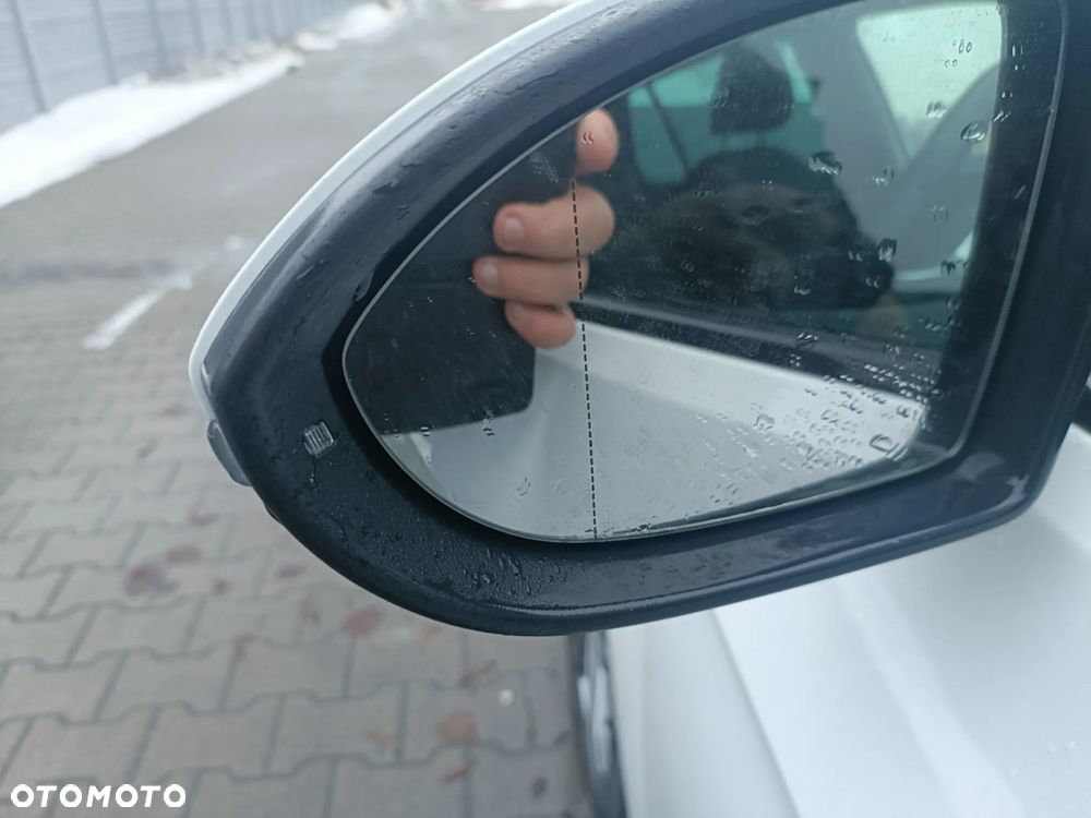 Volkswagen Golf 1.6 BlueTDI DSG Cup - 13