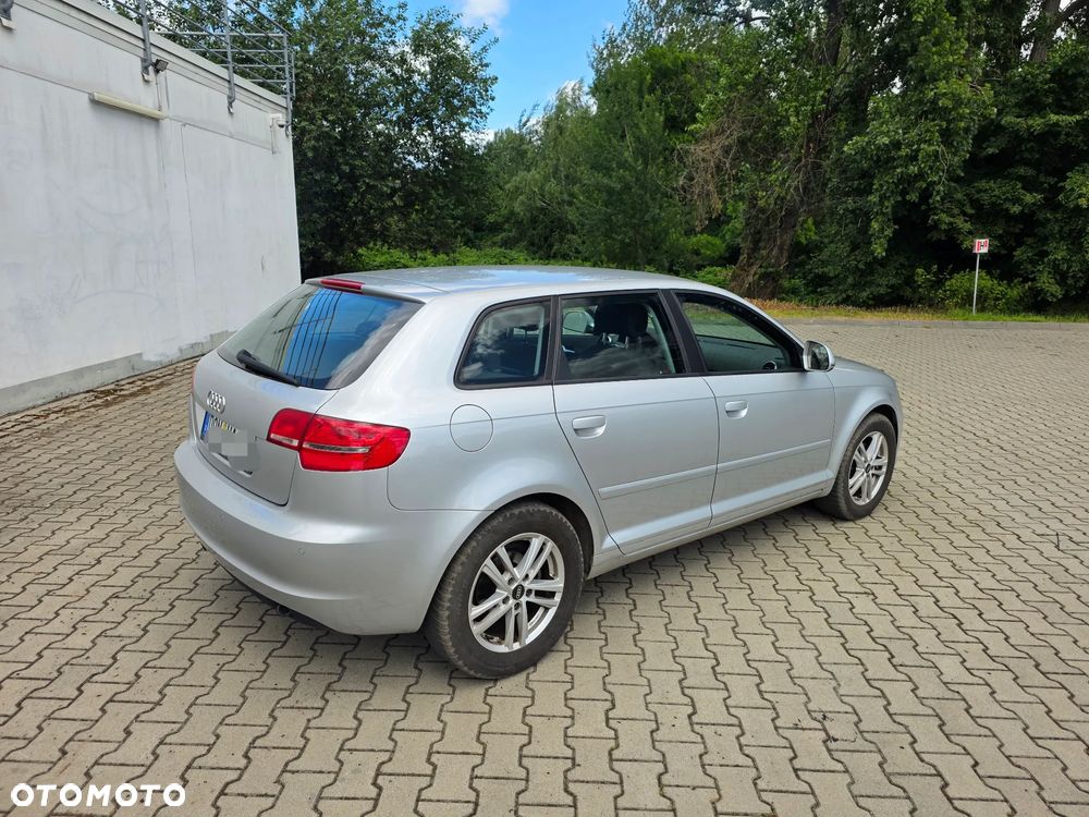 Audi A3 Sportback - 16